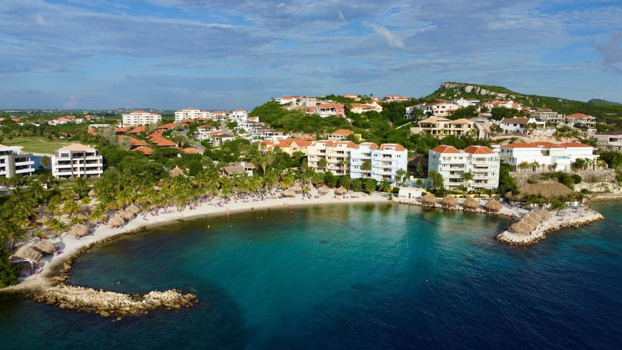 Blue Bay Beach Villas & Apartments Exteriör bild